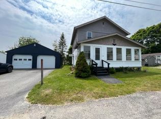 22 Gurdy St, Rockland, ME 04841