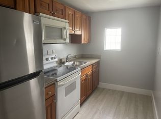 4017 SW 24th St #4, Hollywood, FL 33023