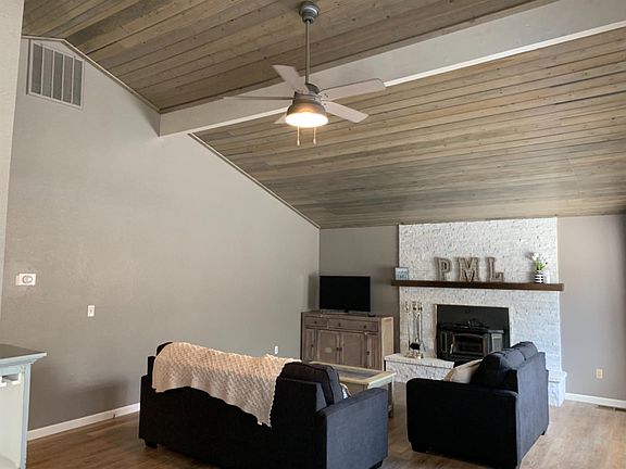 5th image of 19472 Pleasantview Dr