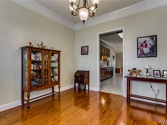 5th image of 10303 Empress Blvd