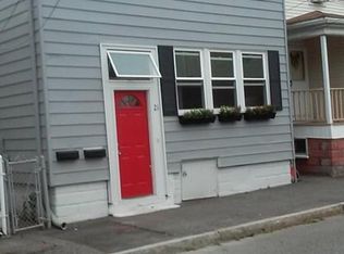 21 Bates St, Revere, MA 02151