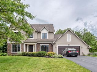 3417 Woodlands Cir, Macedon, NY 14502