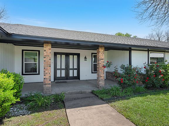 2nd image of 1049 W Moonlight Dr