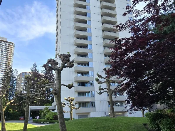 5645 Barker Ave #307, Burnaby, BC V5H 3Z5