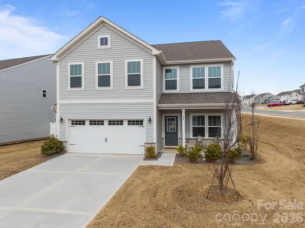 124 Benford Dr, Troutman, NC 28166