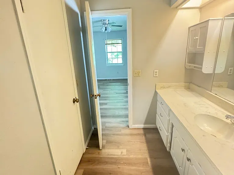 7452 NW 7th St — Photo 10