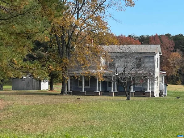 522 Blueberry Ln, Louisa, VA 23093