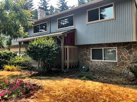 4th image of 236 NE 148th Ave