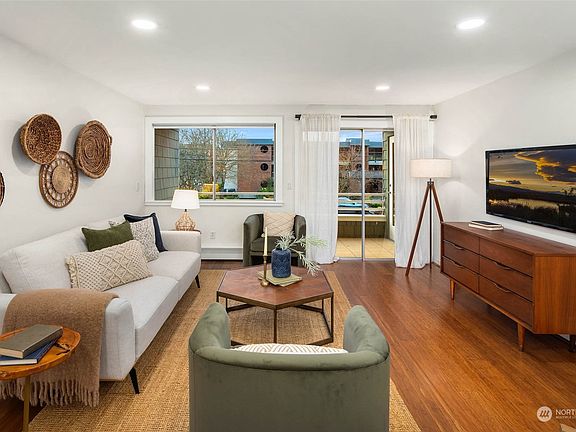 2nd image of 730 1st Street #2
