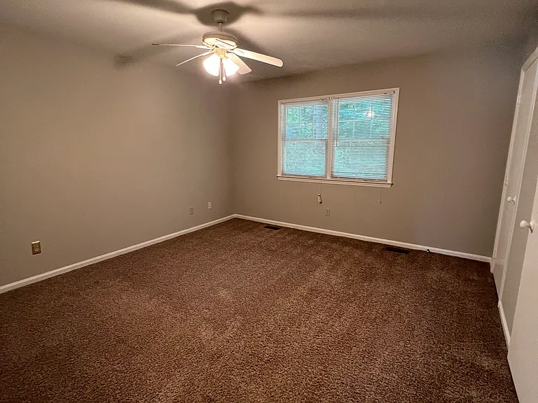 1007 Timber Dr #C — Photo 9