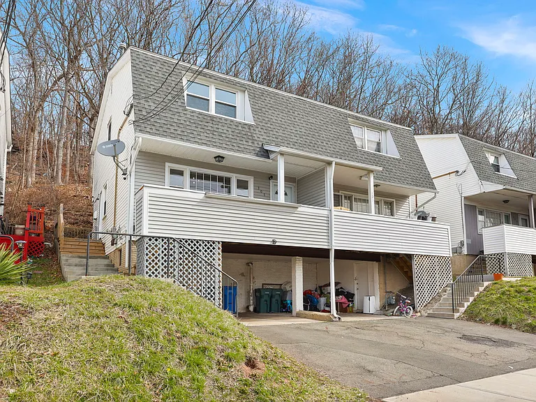 305 Mill Rock Rd — Photo 29