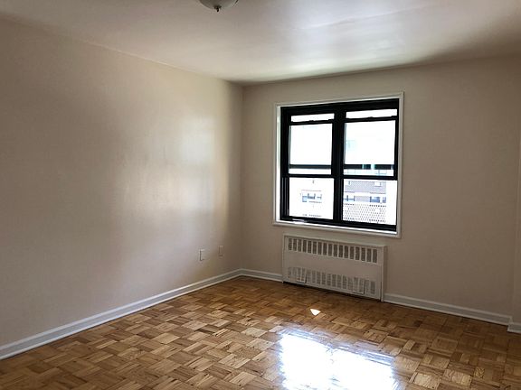 4th image of 1100 Warburton Ave APT 1D