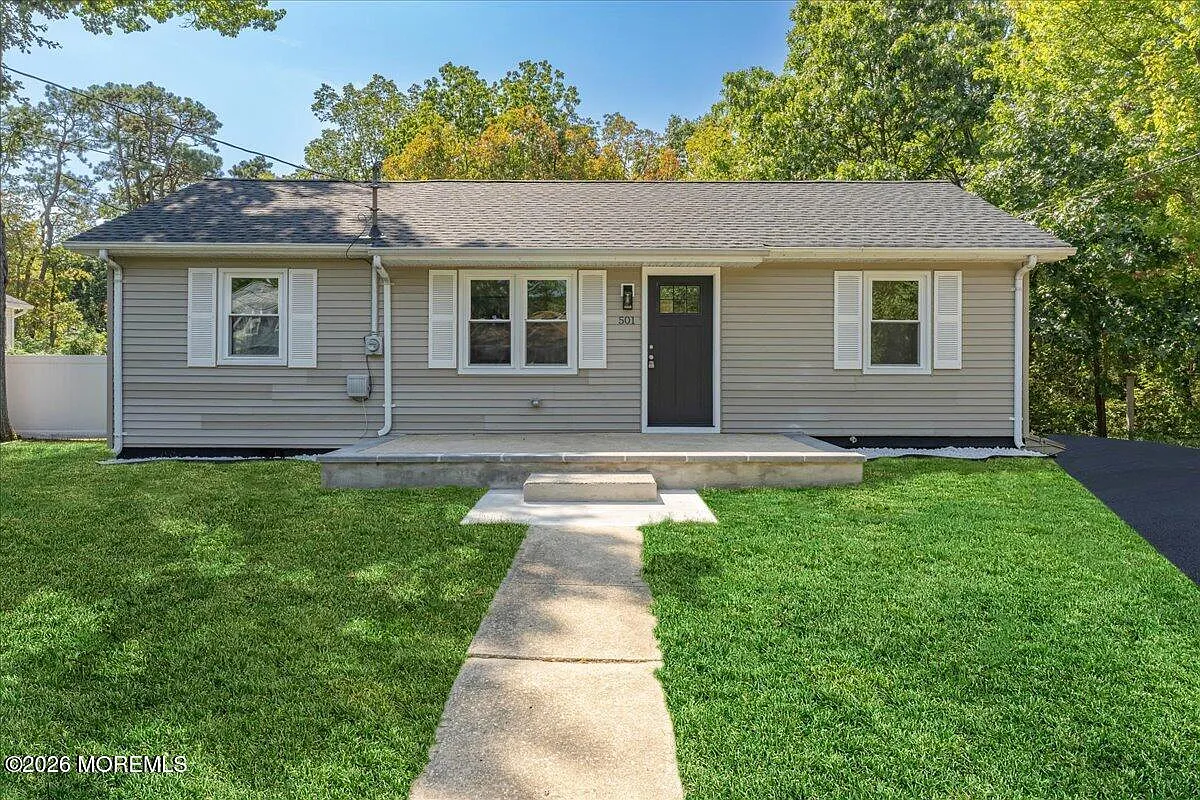 4 bed, 1133 sqft, $3,700 — Photo 3