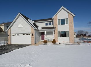 1895 Krysten Ct, Glendale Heights, IL 60139