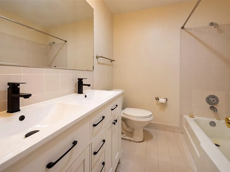 930 Mandarin Isle — Photo 17