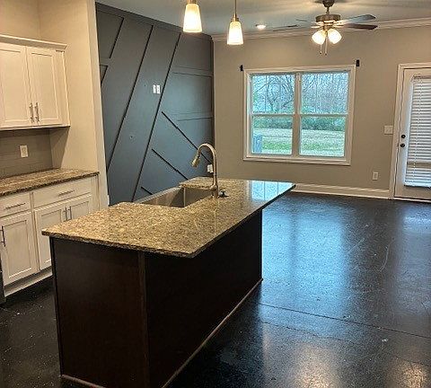 4th image of 191 Fairview Ln