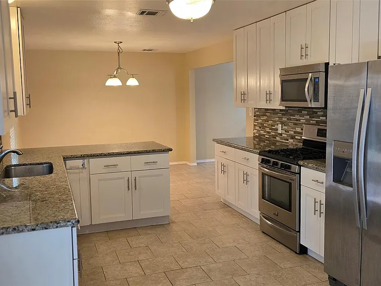2800 Norfolk Dr — Photo 7