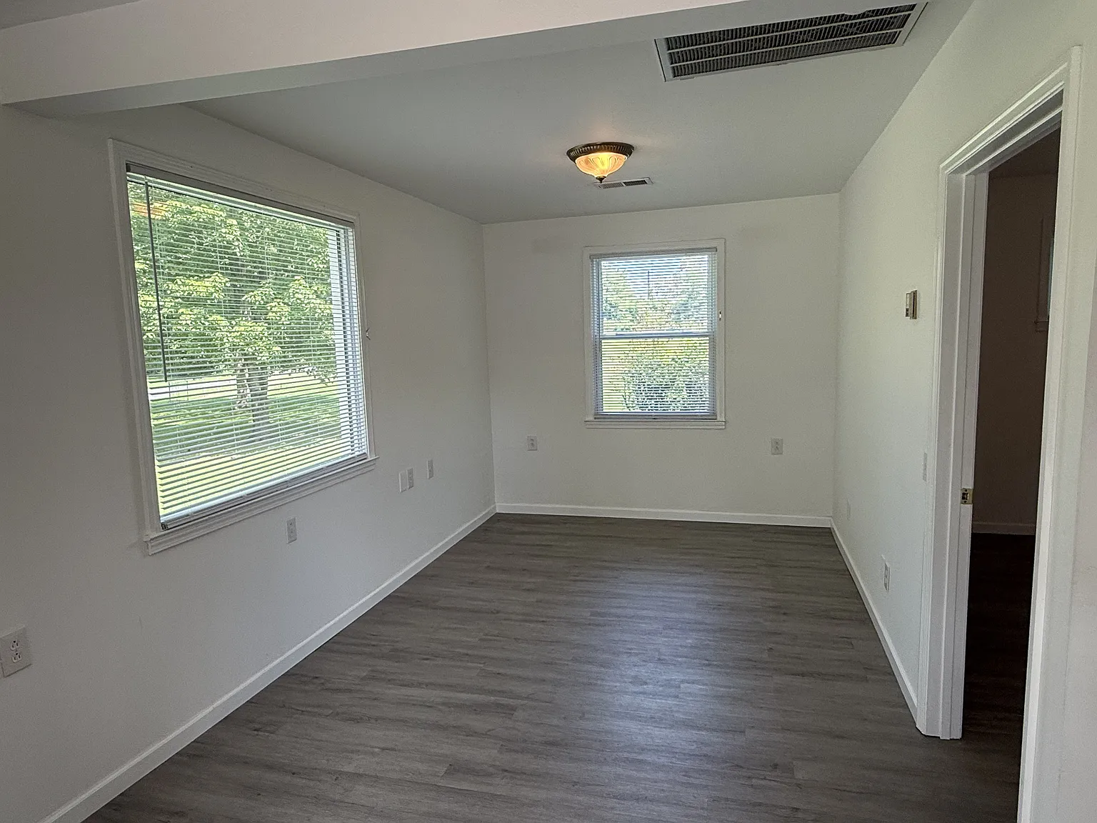 1 bed, 500 sqft, $900 — Photo 2