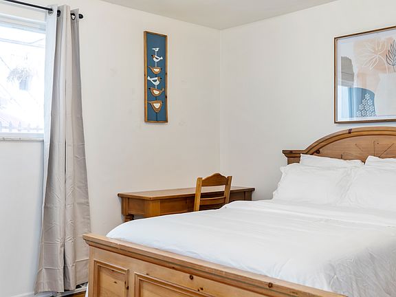 4th image of 412 Heights Dr #1
