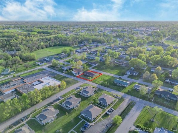 108 El Donna Ave, Eldon, MO 65026
