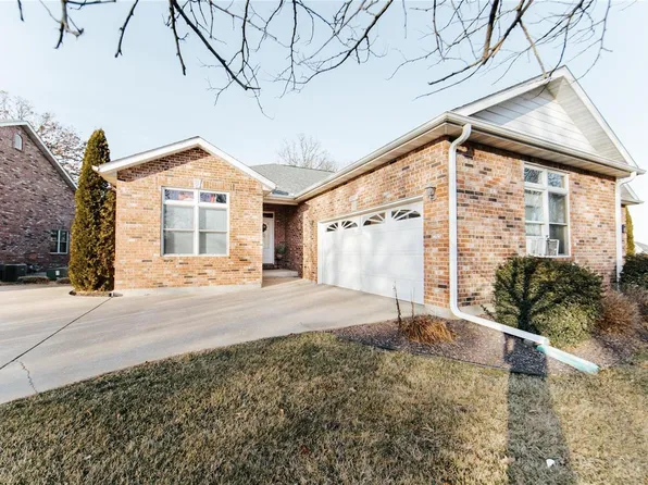 12083 Fairway Cir, Rolla, MO 65401