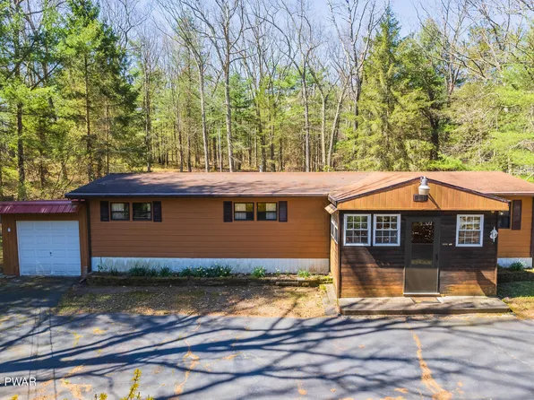 752 Blooming Grove Rd, Hawley, PA 18464