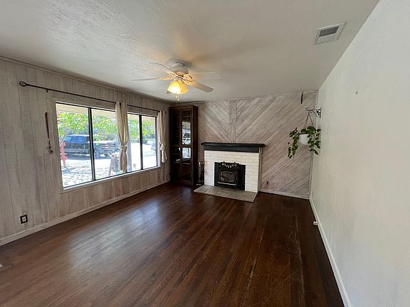 2nd image of 16527 Topping Way