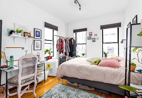 5th image of 626 Lincoln Pl APT 3C