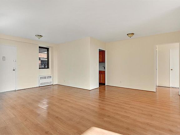 4th image of 4901 Henry Hudson Pkwy W APT 10J