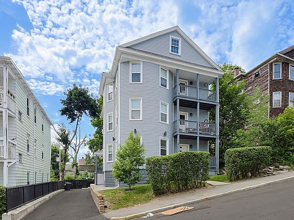 2nd image of 15 Stanton St