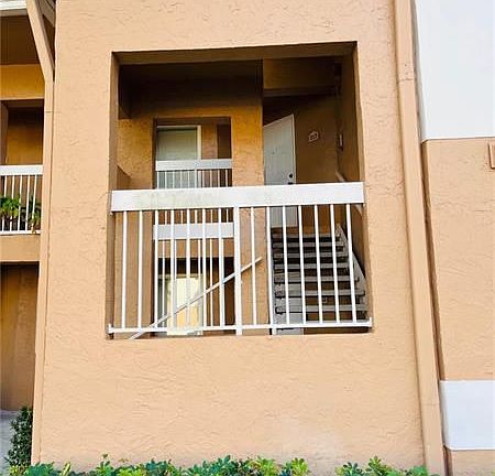 2nd image of 709 NW 92nd Ave #709