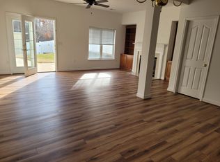 8810 Westwind Point Dr, Cornelius, NC 28031