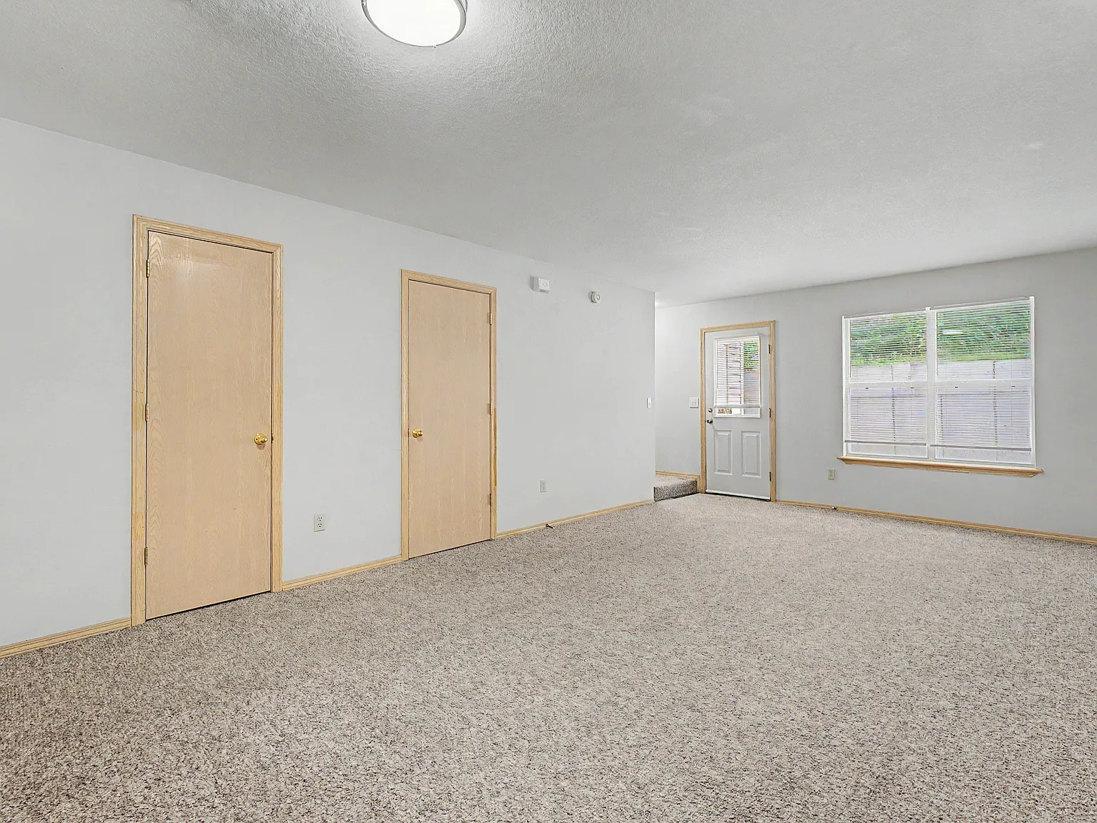 2 bed, 1.5 bath, 1100 sqft, $1,250 — Photo 4