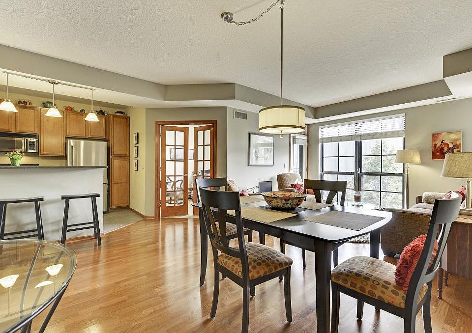 1st image of 2565 Franklin Ave APT 206