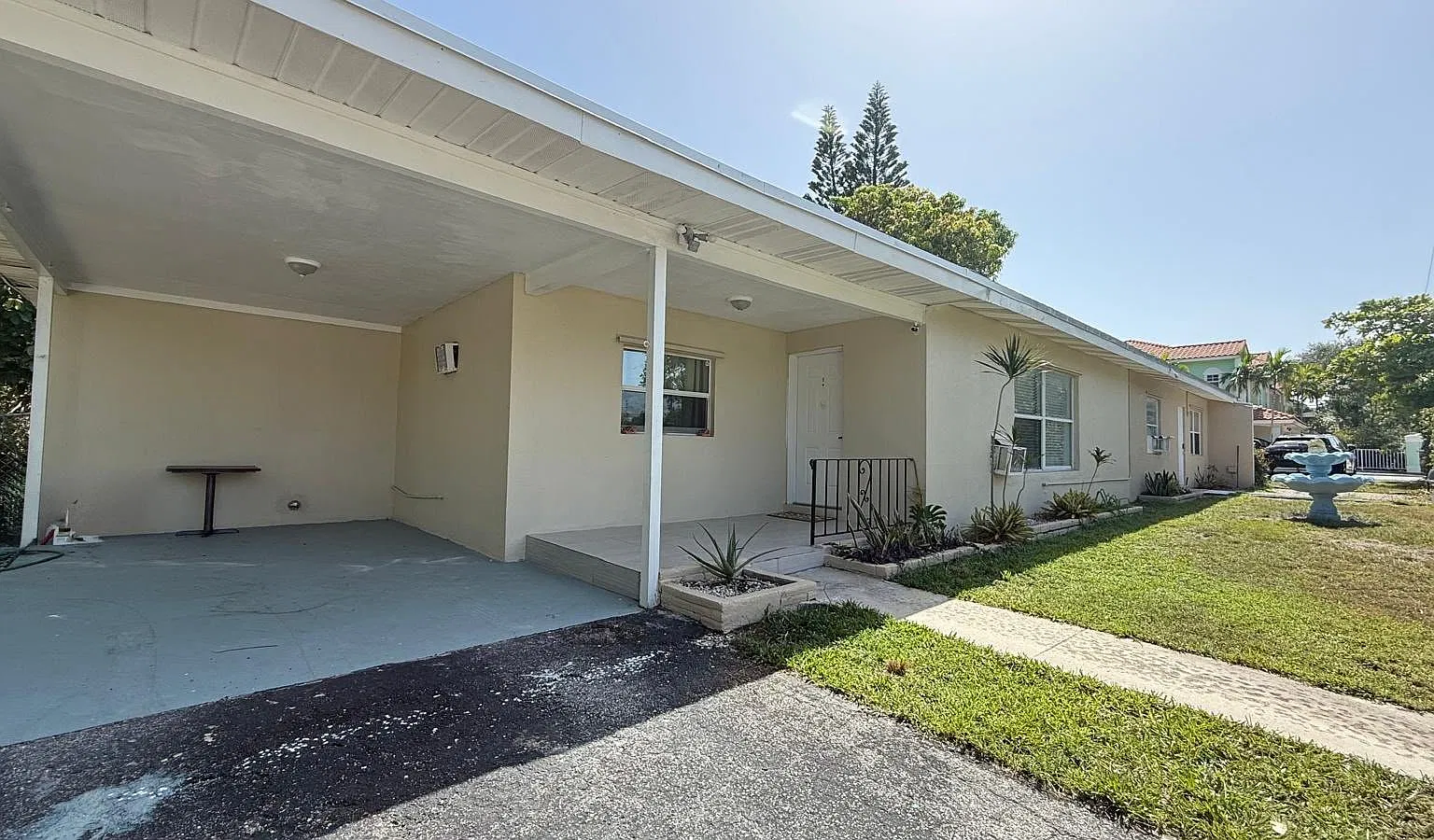 Cozy 1BR/1BA Room in Lake Worth Beach - $1075/mo — Photo 1
