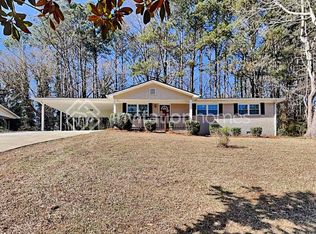 2182 Chestnut Log Loop, Lithia Springs, GA 30122