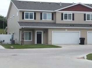 1166 Santa Fe Ave #1, Bismarck, ND 58504