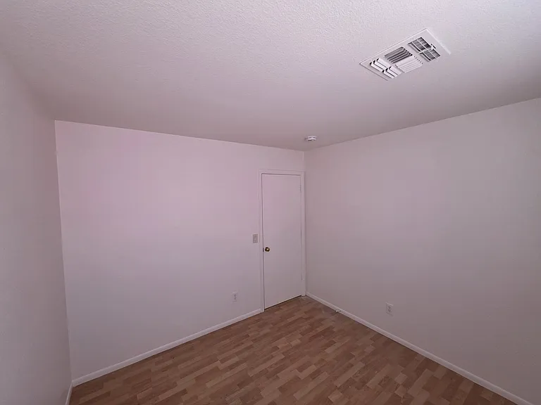 2486 E Winchester Pl — Photo 17