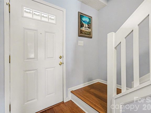 5th image of 8652 Robinson Forest Dr