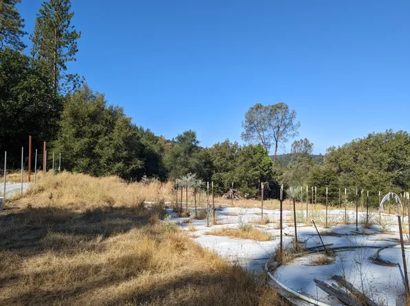 Lace Pine Dr, Somerset, CA 95684