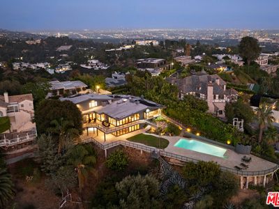 1047 Somera Rd, Los Angeles, CA, 90077