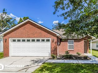 8269 Maple St, Jacksonville, FL 32244