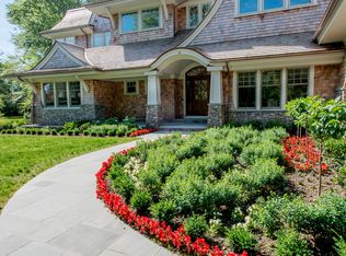 Ocean Lawn Ln, Newport, RI 02840