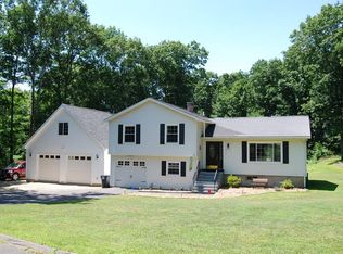 1 Brandywine Dr, Belchertown, MA 01007