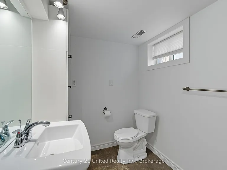 559 Hamilton St — Photo 38
