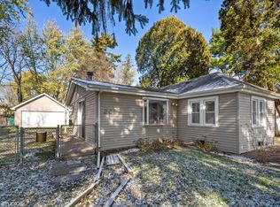 208 Opatrny Dr, Fox River Grove, IL 60021