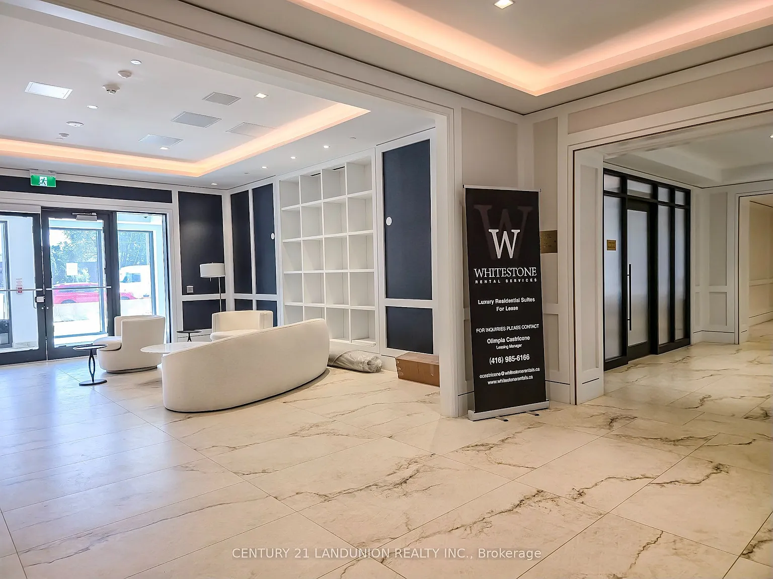 Notting Hill Condos — Photo 3