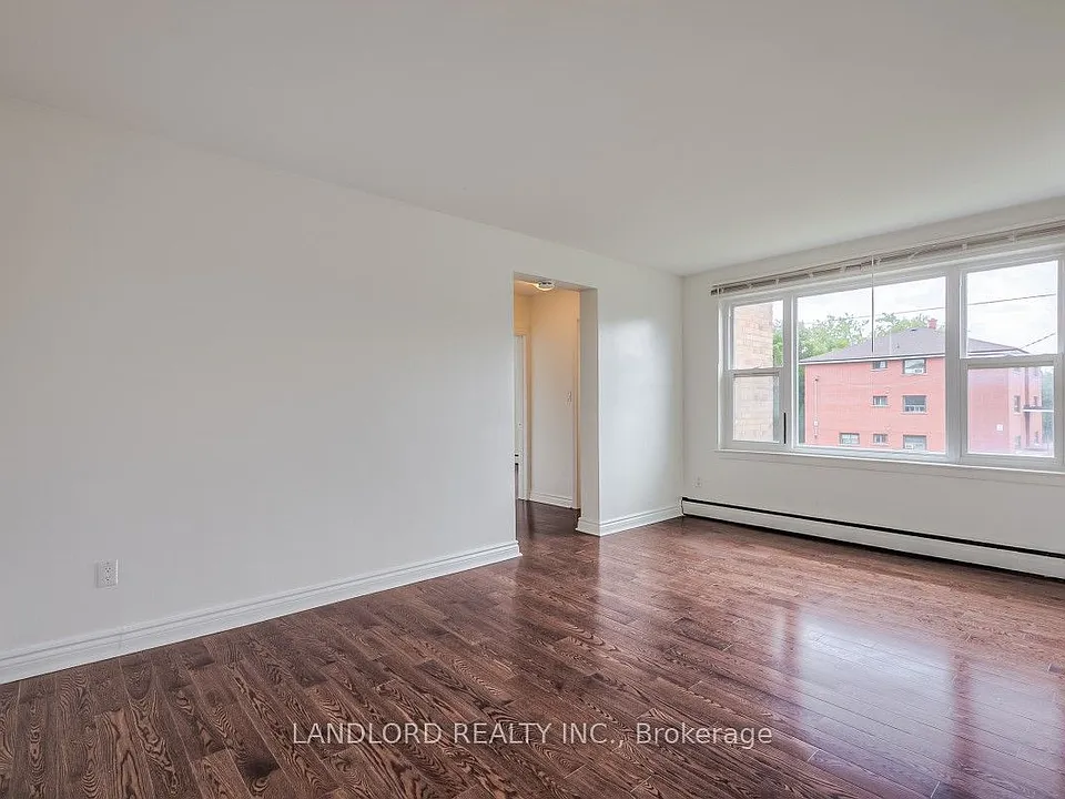 111 Craydon Rd #204