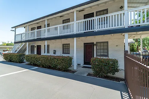 3213 L St #A Photo 1