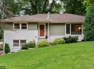 11305 Sunset Trl N, Plymouth, MN 55441